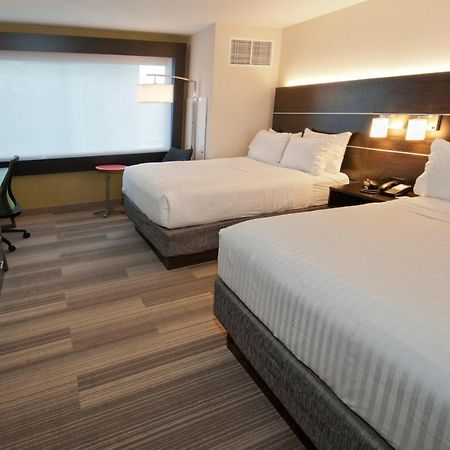 Holiday Inn Express & Suites Johnstown By Ihg Екстериор снимка