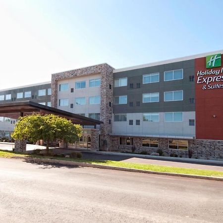Holiday Inn Express & Suites Johnstown By Ihg Екстериор снимка