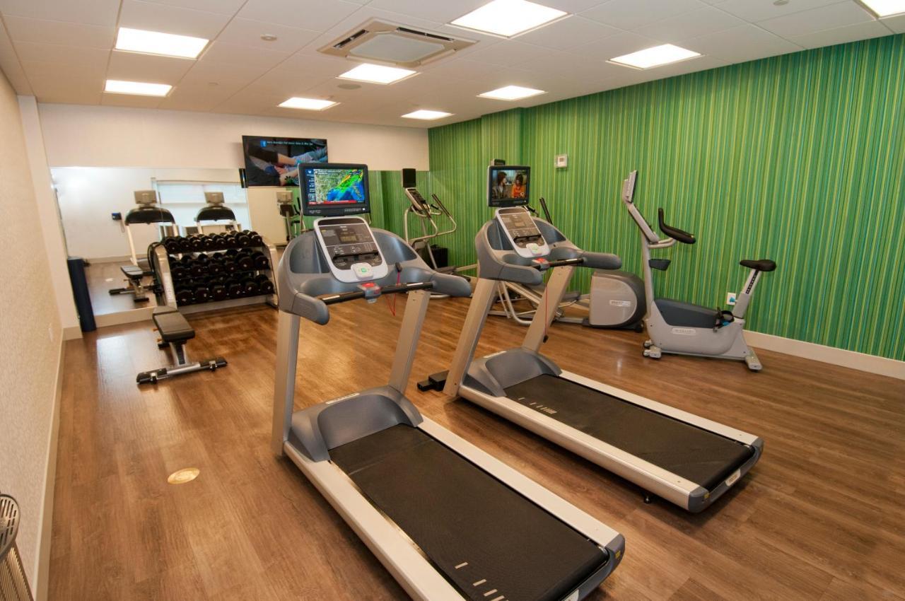 Holiday Inn Express & Suites Johnstown By Ihg Екстериор снимка