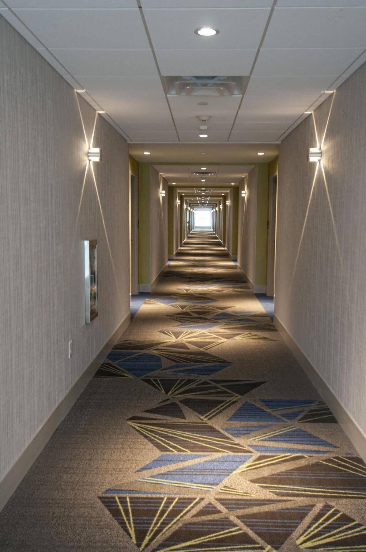 Holiday Inn Express & Suites Johnstown By Ihg Екстериор снимка
