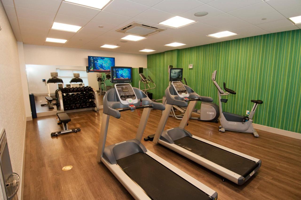 Holiday Inn Express & Suites Johnstown By Ihg Екстериор снимка